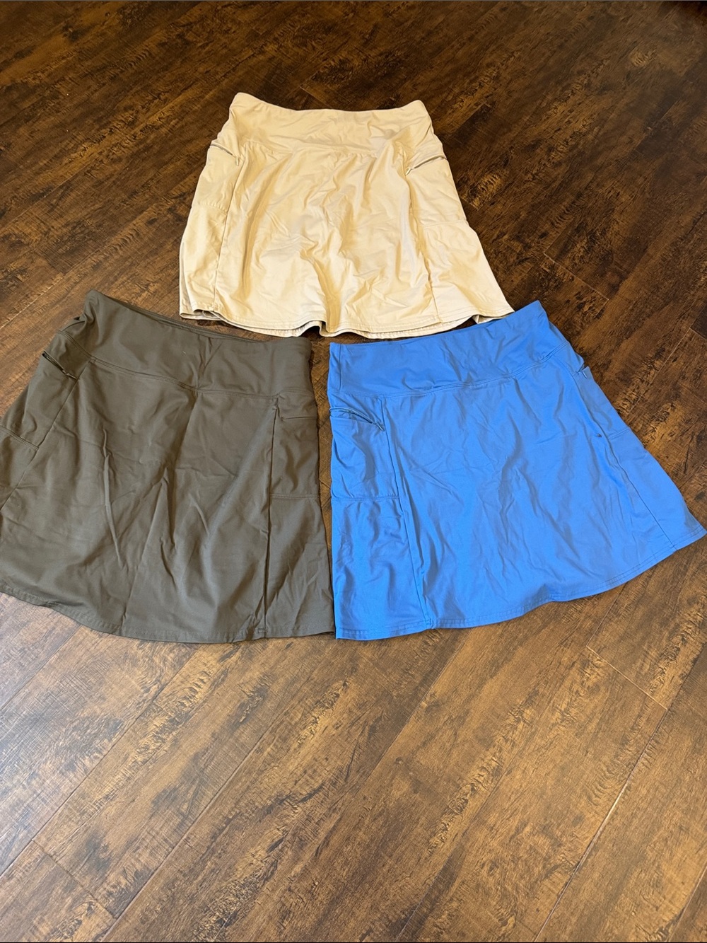 Three Athletic Skorts - Beige, Olive, Bright Blue sz Large